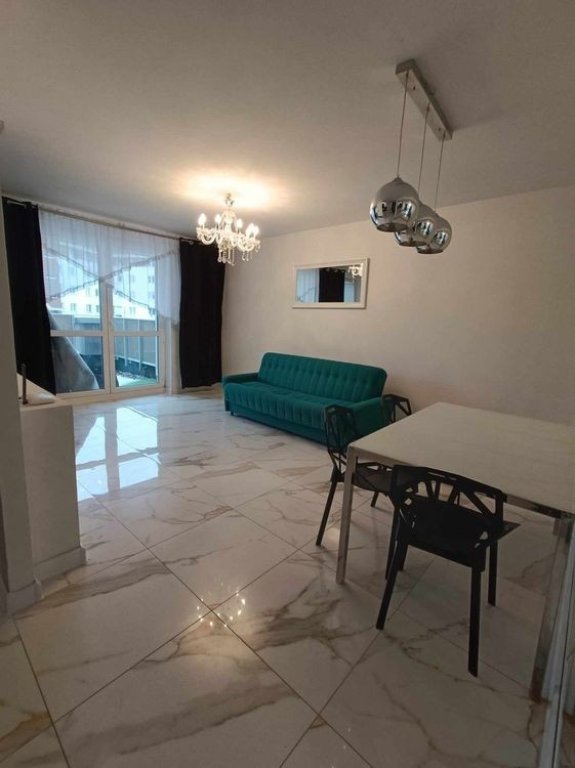 670 000 PLN / 64 m2 / ul. Nowowarszawska (5)
