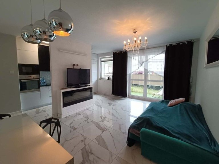 670 000 PLN / 64 m2 / ul. Nowowarszawska (8)