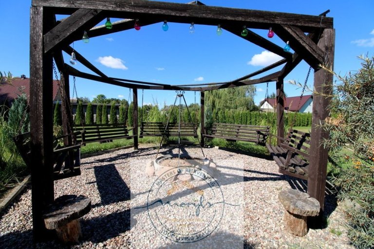 dom-1279-000zl-183m2-zimnochy-swiech (15)